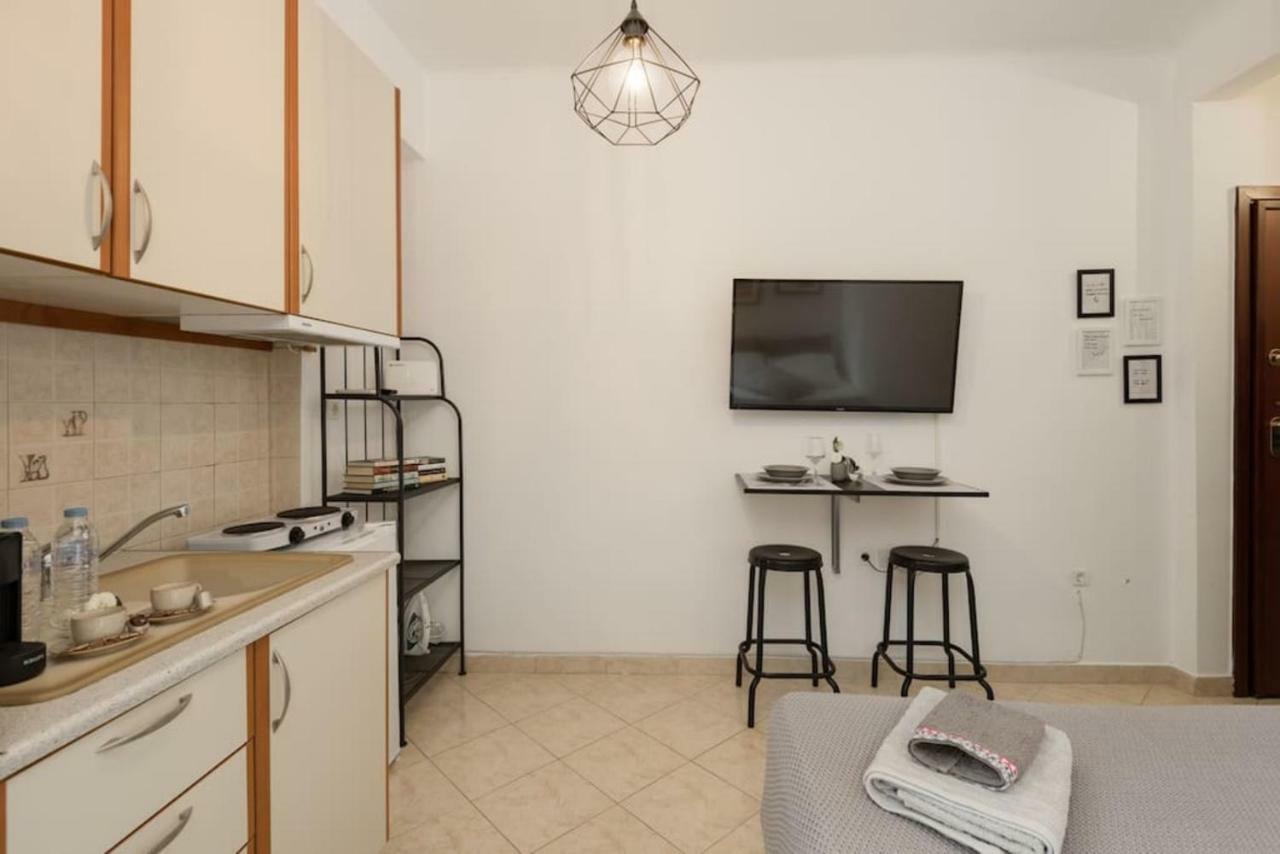 Central Studio! Fiber Wifi, Ac, Private, Self Check-In! Thessaloníki Eksteriør billede